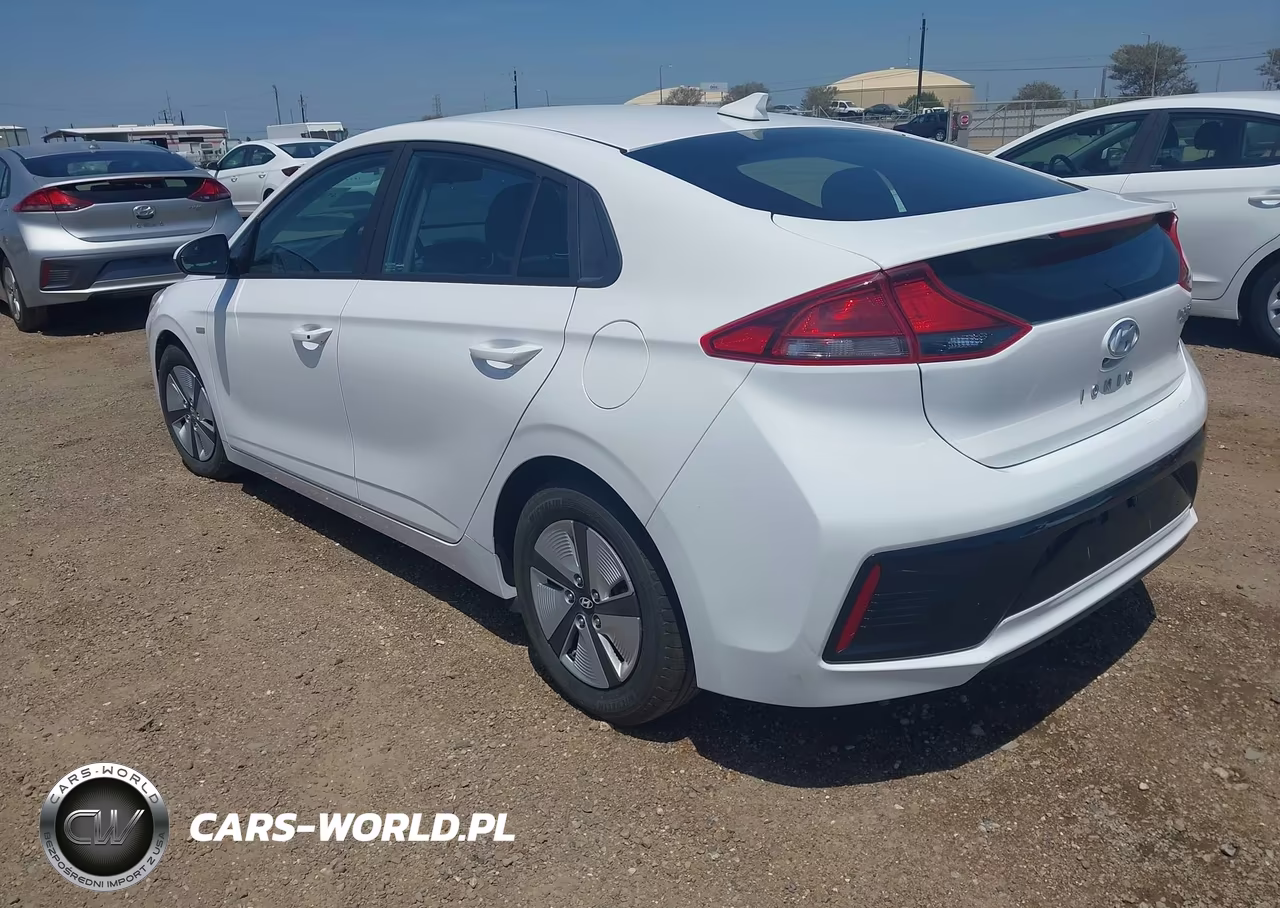 2018 Hyundai Ioniq Hybrid Blue VIN:KMHC65LC0JU075589 - 3