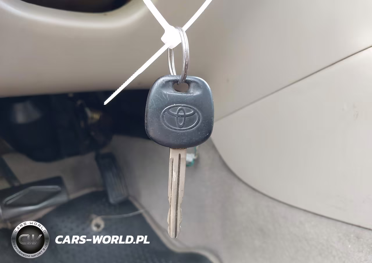 2005 Toyota Corolla Ce VIN:1NXBR32E15Z471479 - 11