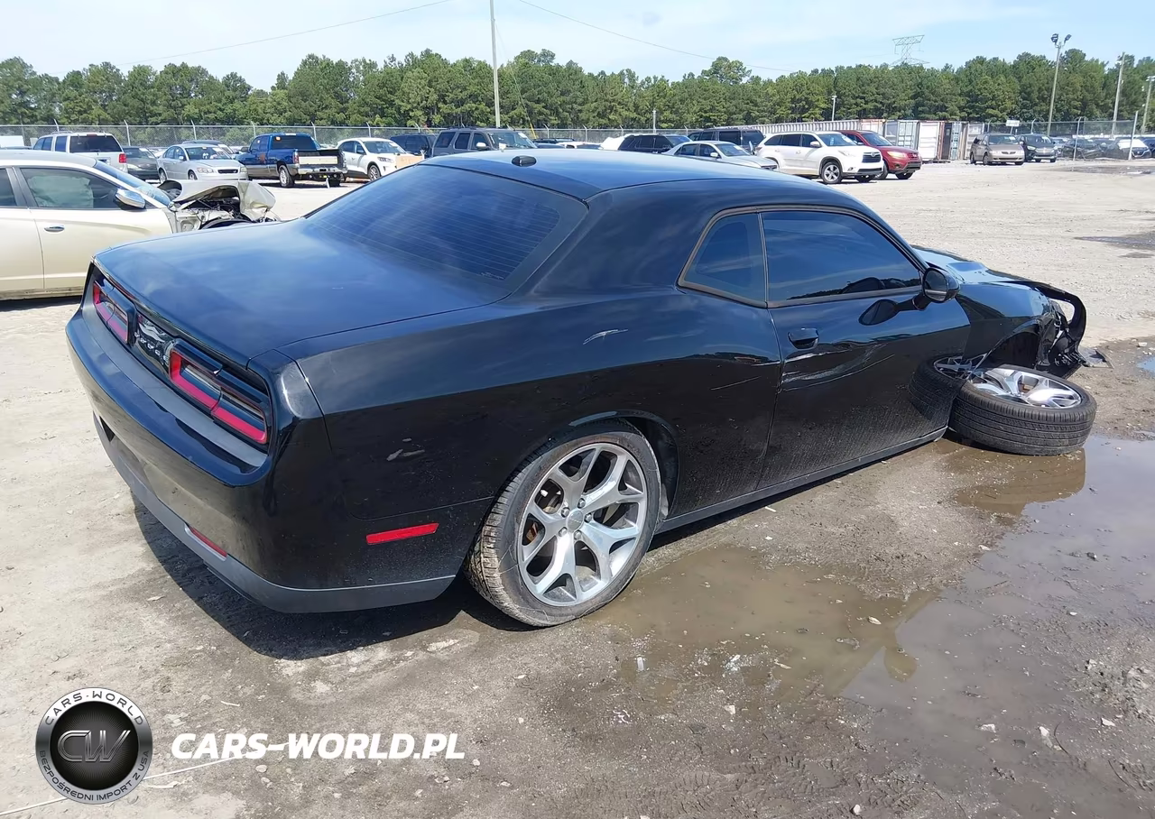 2015 Dodge Challenger Sxt VIN:2C3CDZAG5FH869669 - 4