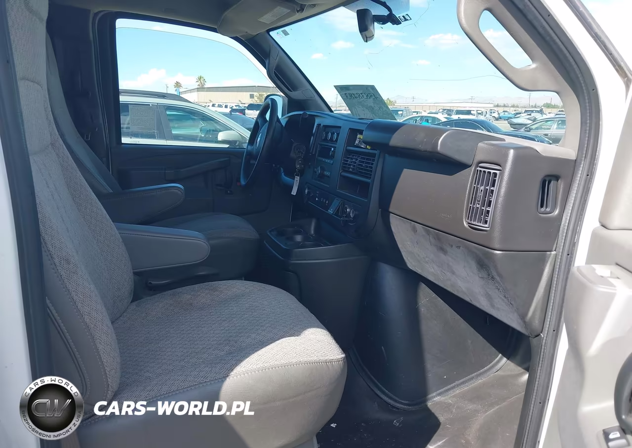 2023 Chevrolet Express Cargo Rwd 2500 Regular Wheelbase Wt VIN:1GCWGAFP1P1185230 - 5