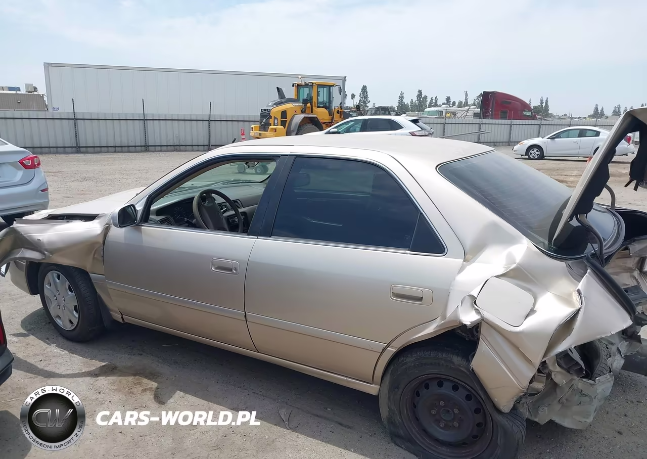 2000 Toyota Camry Le VIN:JT2BG22K5Y0528023 - 19