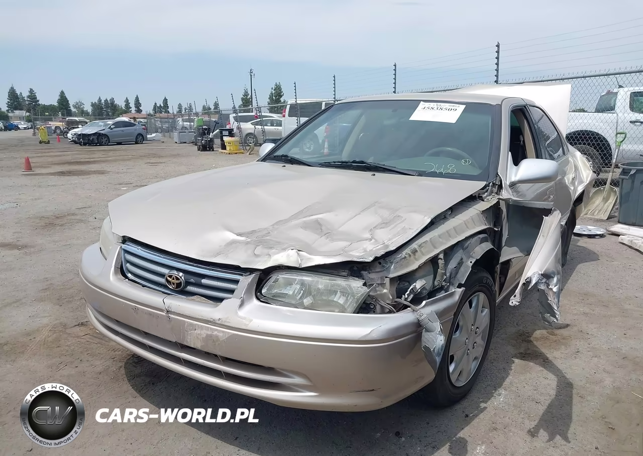 2000 Toyota Camry Le VIN:JT2BG22K5Y0528023 - 2
