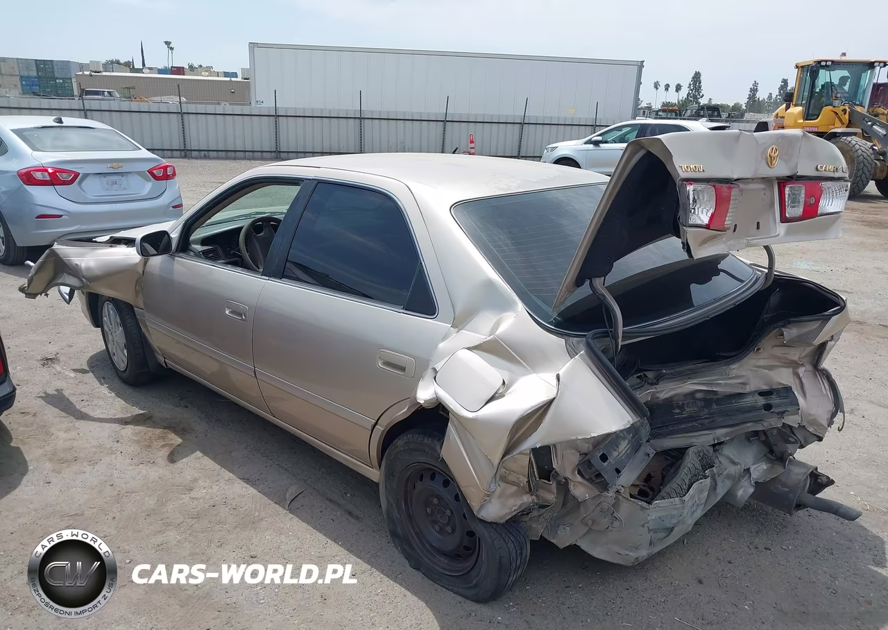 2000 Toyota Camry Le VIN:JT2BG22K5Y0528023 - 3