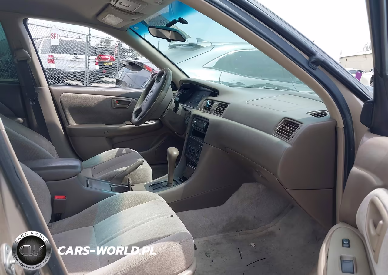 2000 Toyota Camry Le VIN:JT2BG22K5Y0528023 - 5