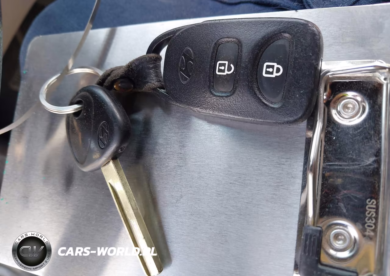 2013 Hyundai Accent Gs VIN:KMHCT5AE5DU087996 - 11