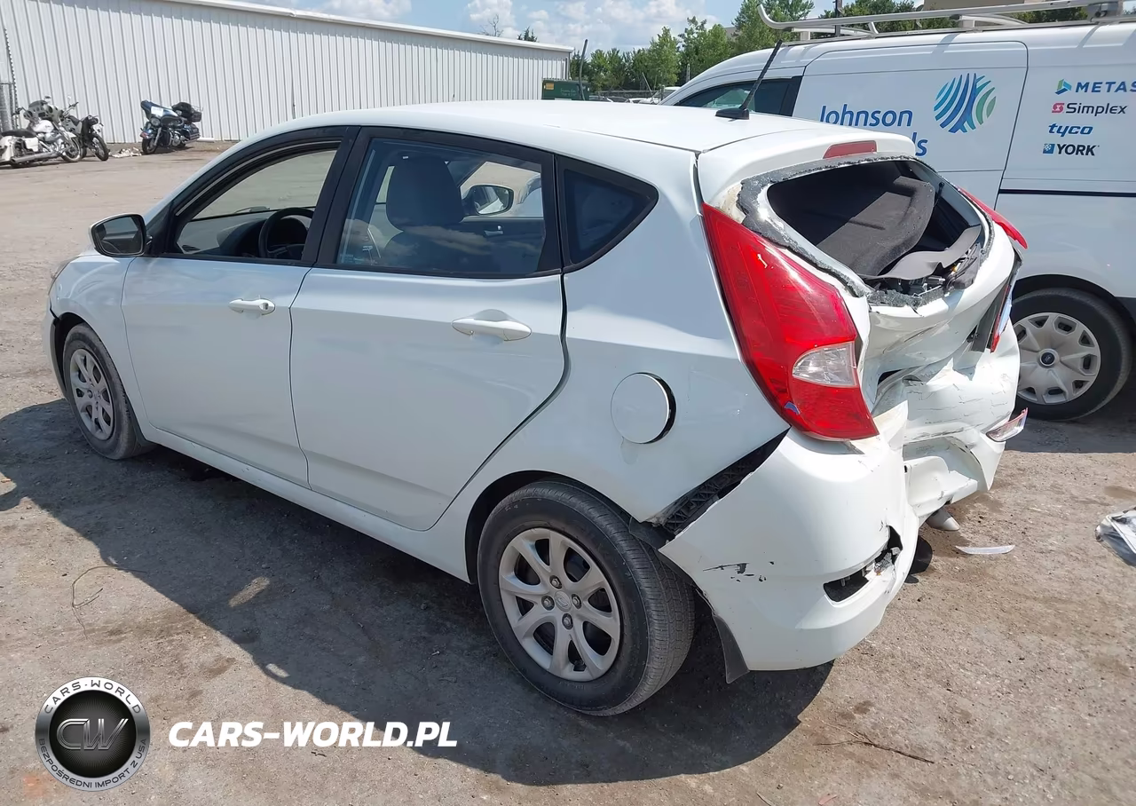 2013 Hyundai Accent Gs VIN:KMHCT5AE5DU087996 - 3