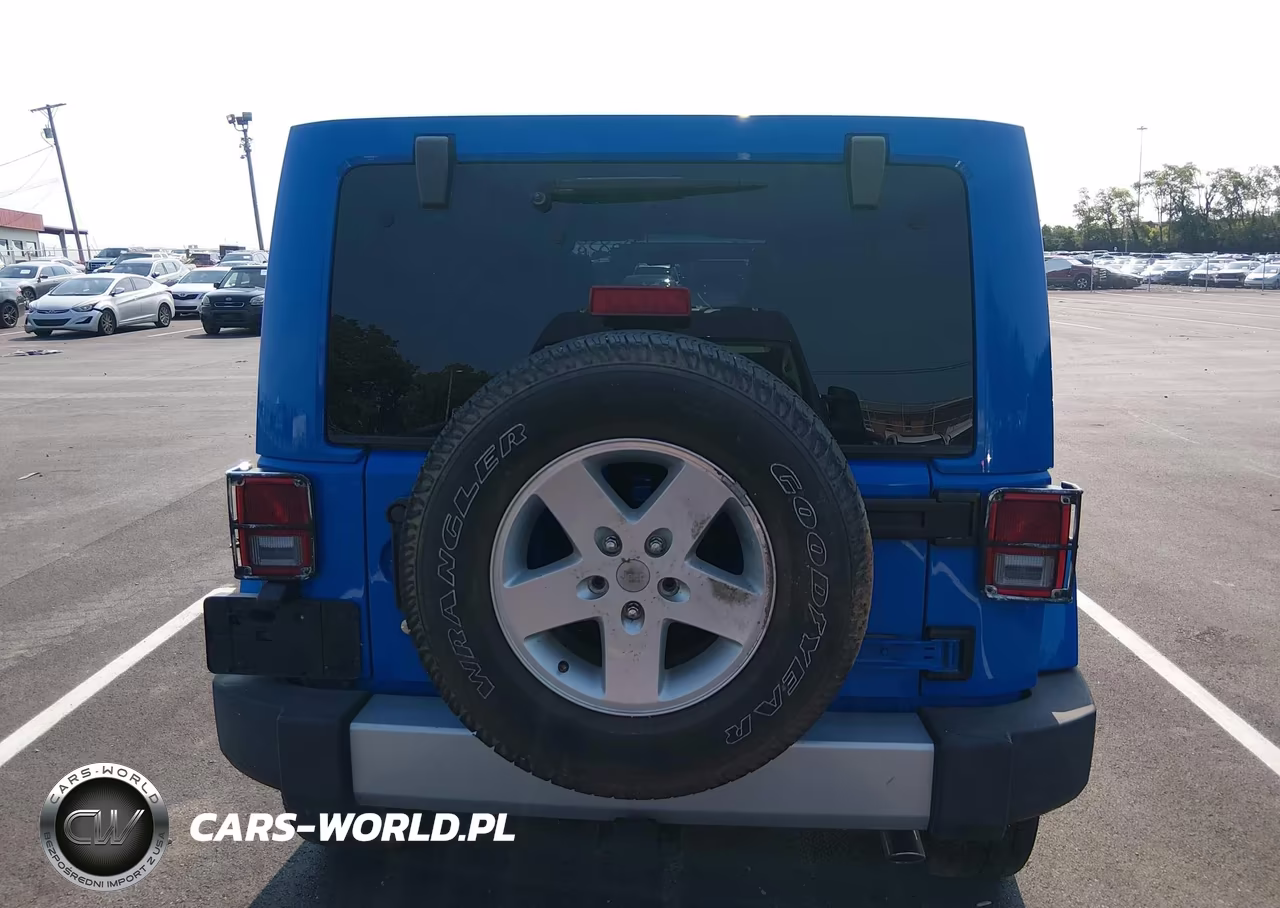 2012 Jeep Wrangler Unlimited Sahara VIN:1C4BJWEG8CL131503 - 15