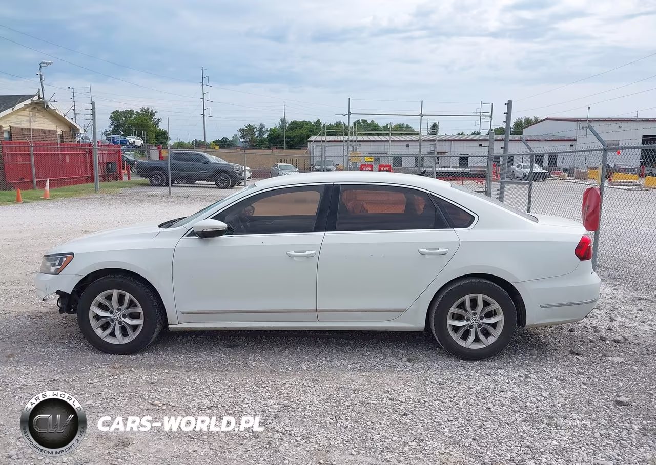2017 Volkswagen Passat 1.8T S VIN:1VWAT7A33HC004435 - 14