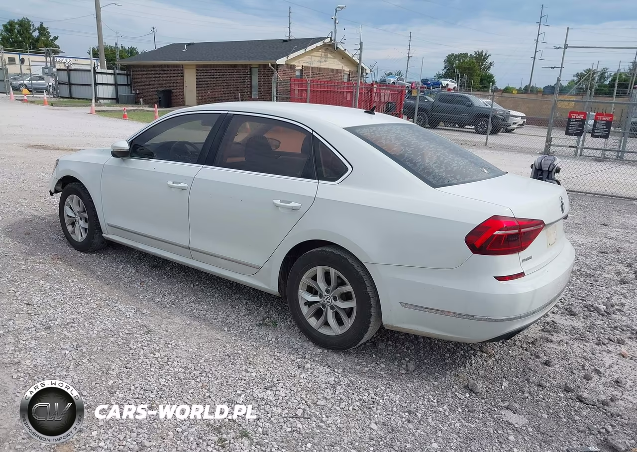 2017 Volkswagen Passat 1.8T S VIN:1VWAT7A33HC004435 - 3
