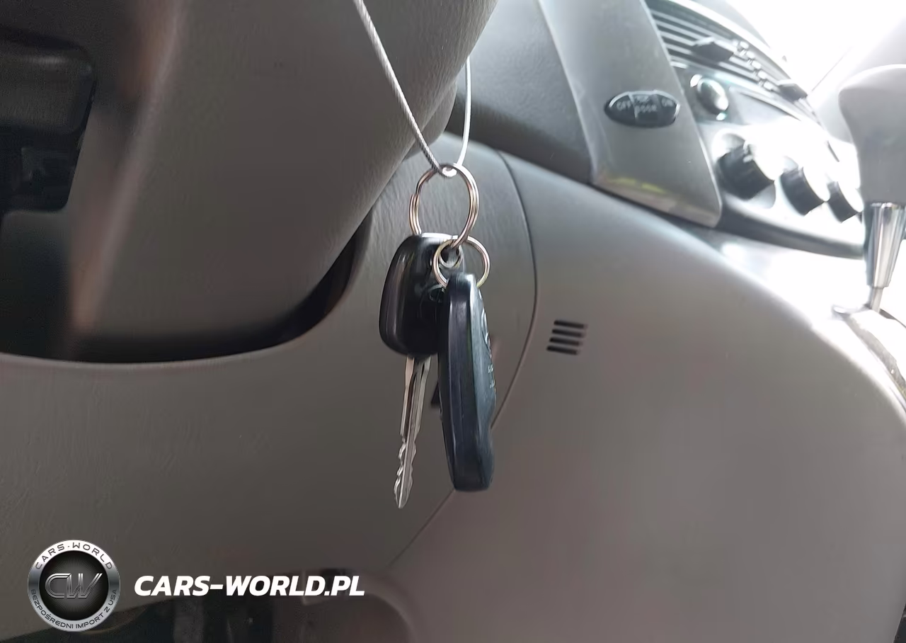 2010 Toyota Sienna Le VIN:5TDKK4CC0AS295583 - 11