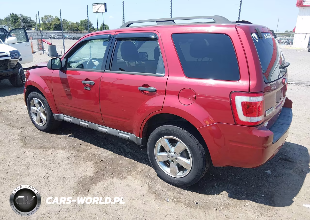 2012 Ford Escape Xlt VIN:1FMCU0DG9CKA27064 - 3