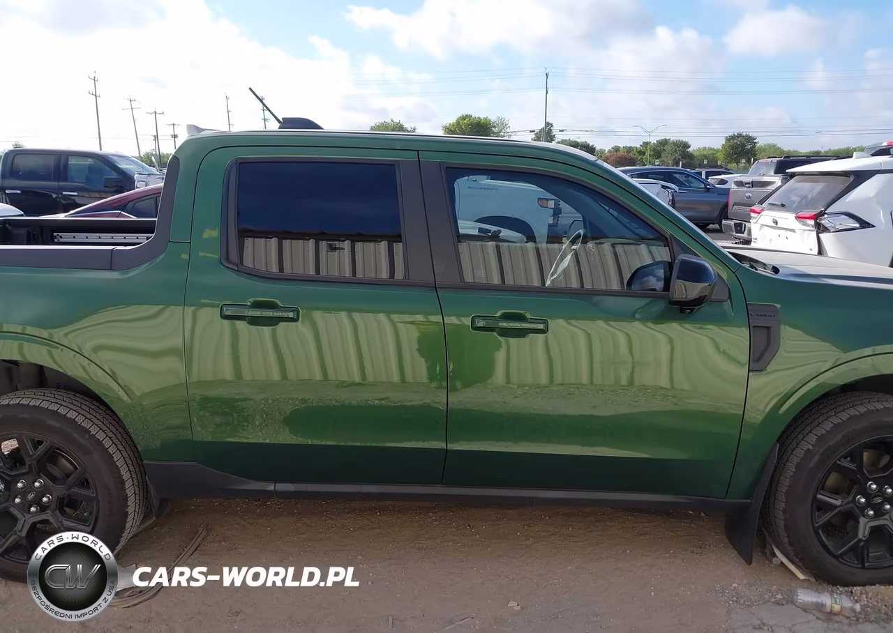 2025 Ford Maverick Lariat VIN:3FTTW8S33SRA19484 - 13