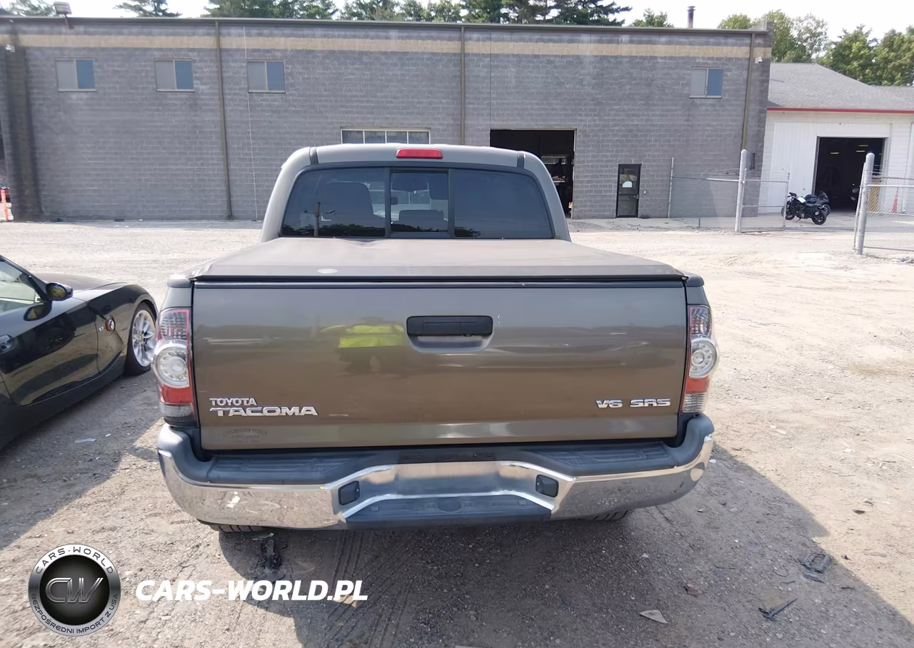 2013 Toyota Tacoma Base V6 VIN:5TFLU4EN9DX083311 - 16