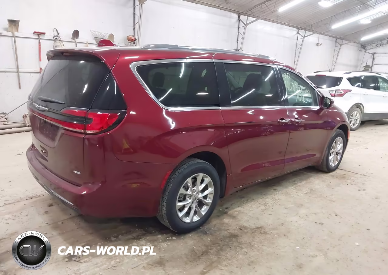 2021 Chrysler Pacifica Touring L Awd VIN:2C4RC3BG6MR591795 - 4