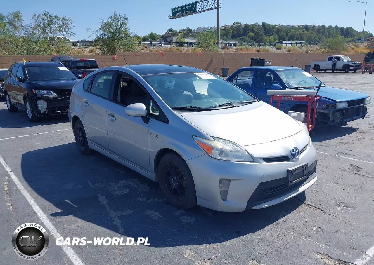 2014 Toyota Prius Four – zdjęcie 1 z 16