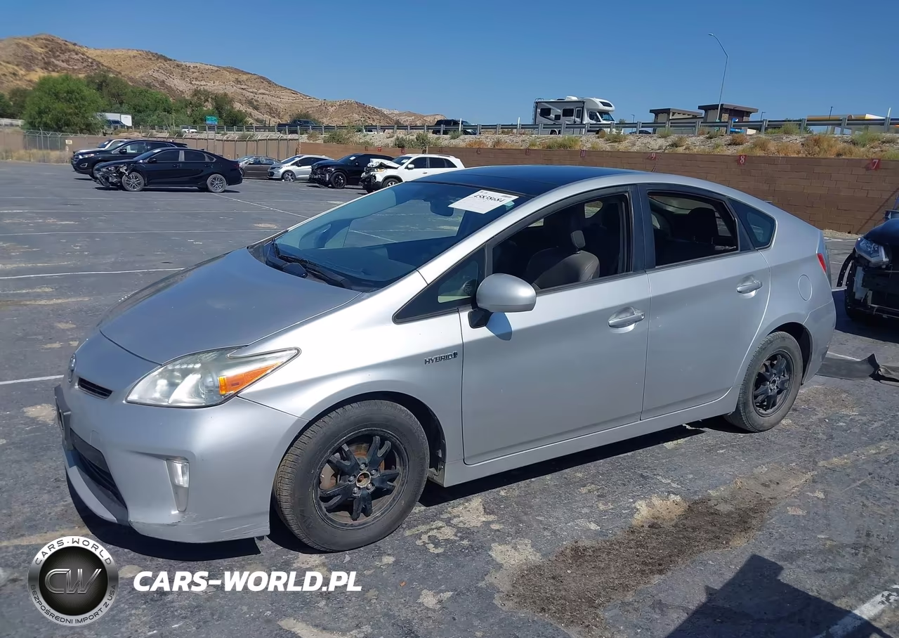 2014 Toyota Prius Four VIN:JTDKN3DUXE1795438 - 14
