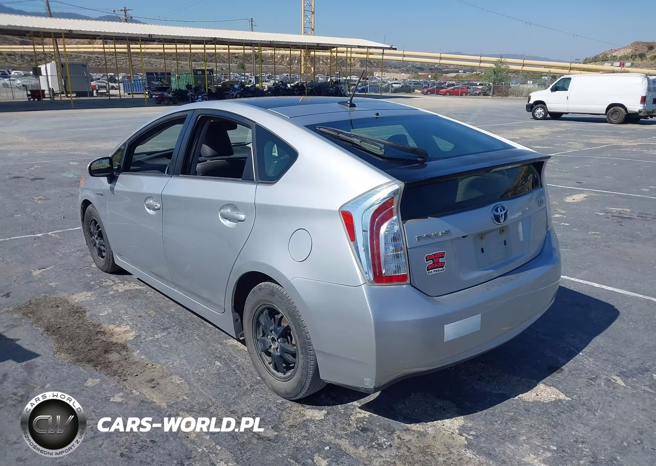2014 Toyota Prius Four VIN:JTDKN3DUXE1795438 - 3