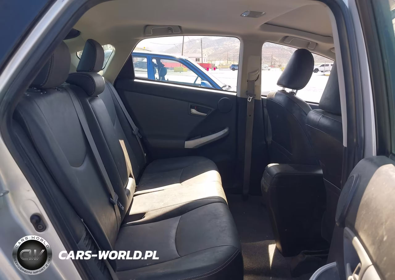 2014 Toyota Prius Four VIN:JTDKN3DUXE1795438 - 8
