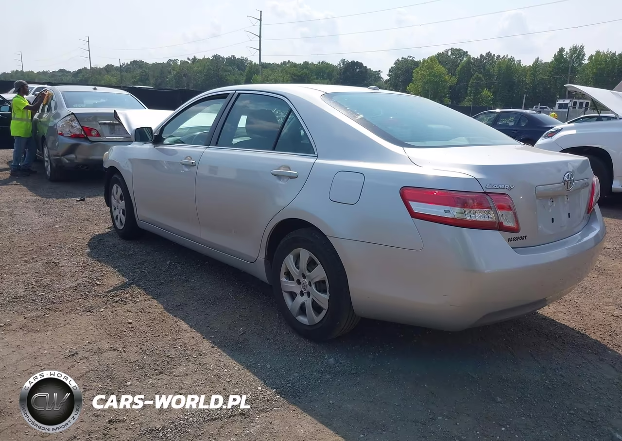 2011 Toyota Camry Le VIN:4T1BF3EK1BU743499 - 3
