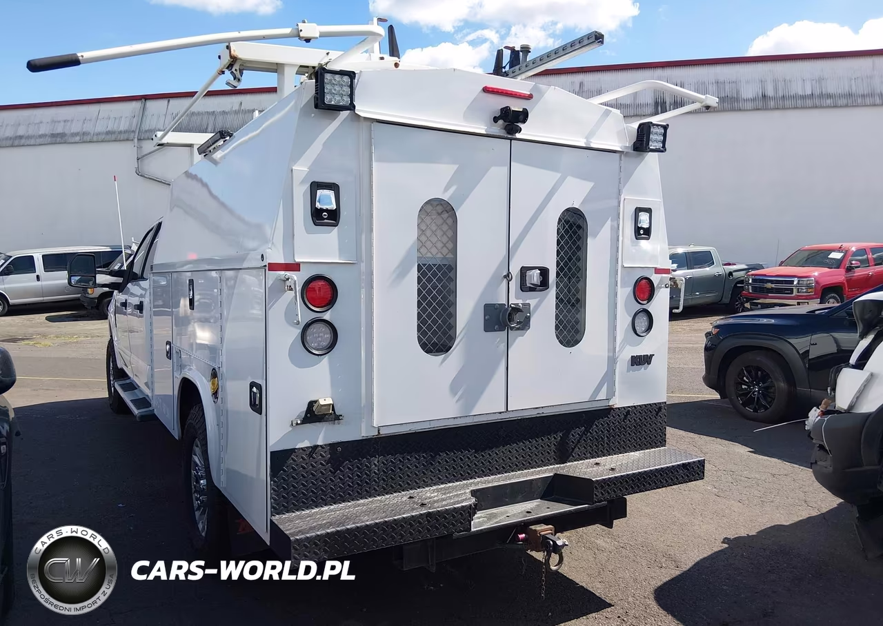 2020 Ford F-350 Chassis Xlt VIN:1FD8W3F69LED95250 - 3