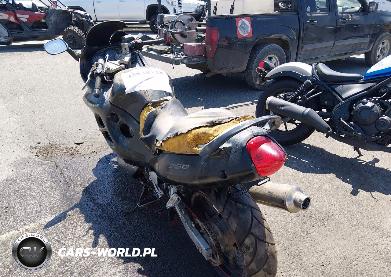 2001 Suzuki Gsx750 F VIN:JS1GR7GA712100575 - 3