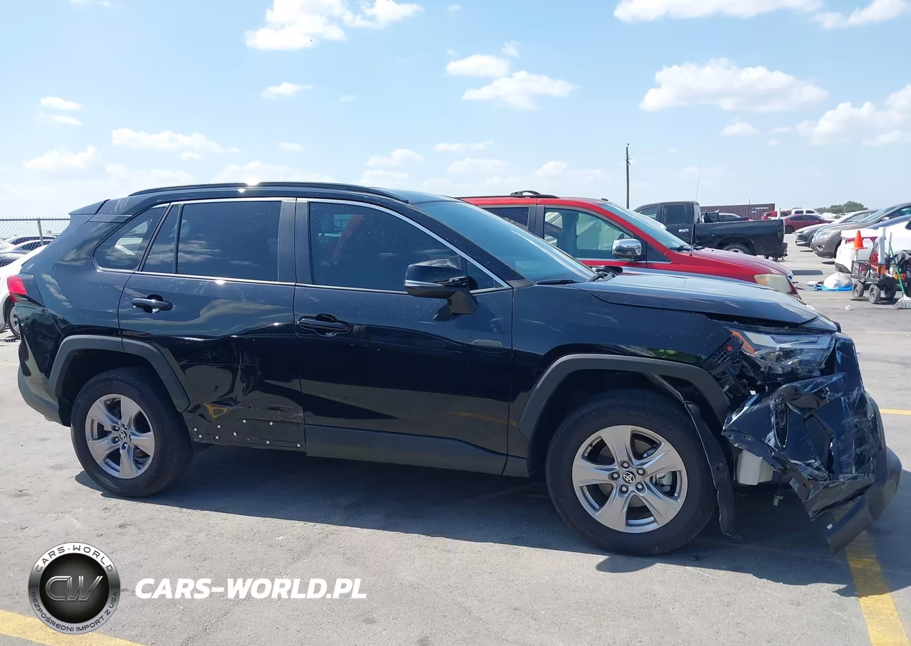 2025 Toyota Rav4 Xle VIN:2T3W1RFV5SW373452 - 14
