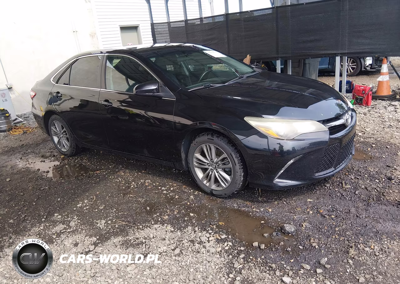 2015 Toyota Camry Se – zdjęcie 1 z 11