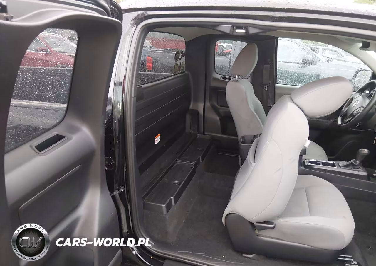 2019 Toyota Tacoma Sr VIN:5TFSX5ENXKX066281 - 8