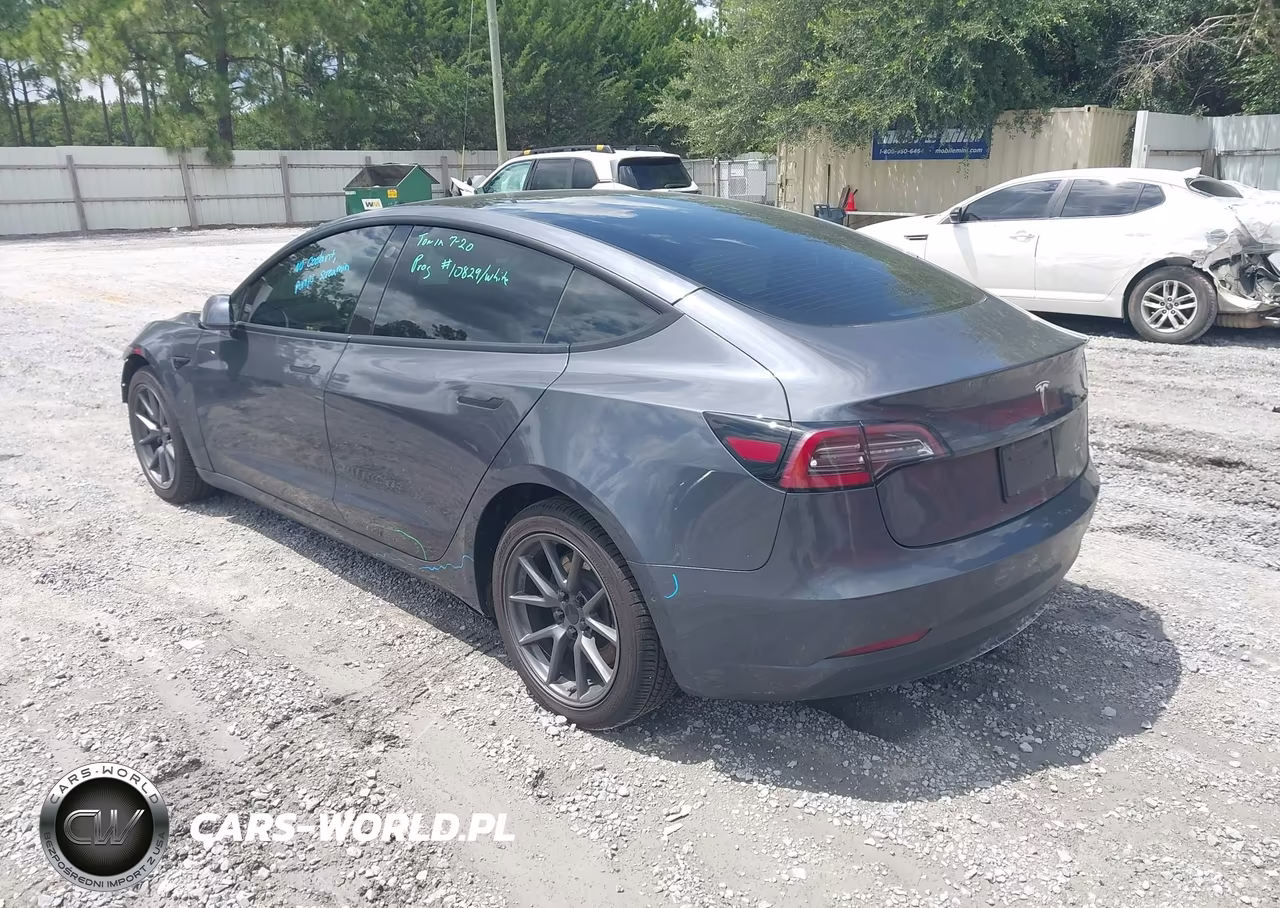 2021 Tesla Model 3 Long Range Dual Motor All-Wheel Drive VIN:5YJ3E1EB8MF853185 - 3