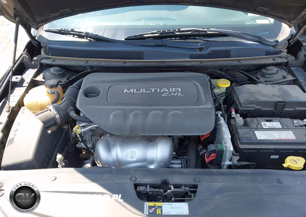 2015 Chrysler 200 Limited VIN:1C3CCCAB6FN641515 - 10