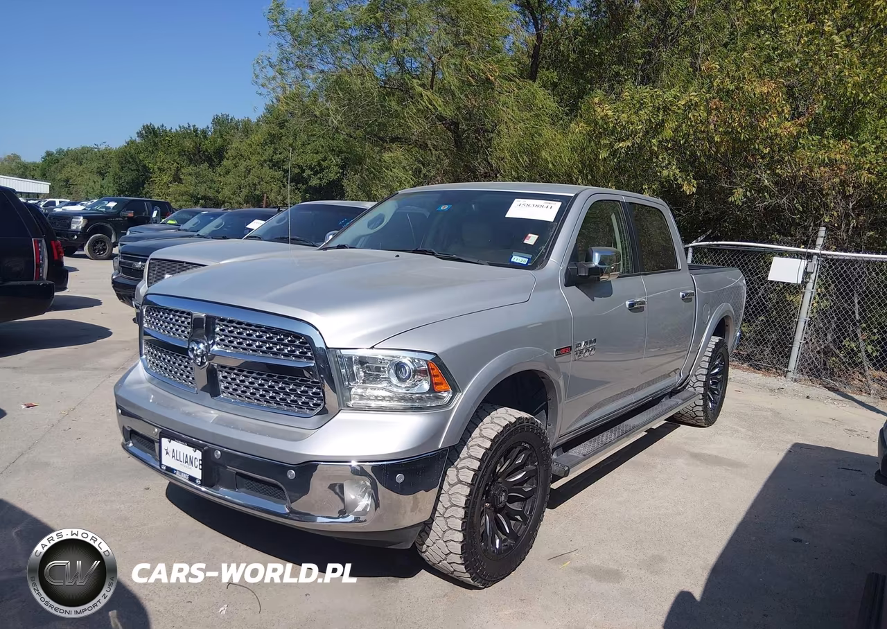 2018 Ram 1500 Laramie 4X4 5'7 Box VIN:1C6RR7NM3JS254722 - 2