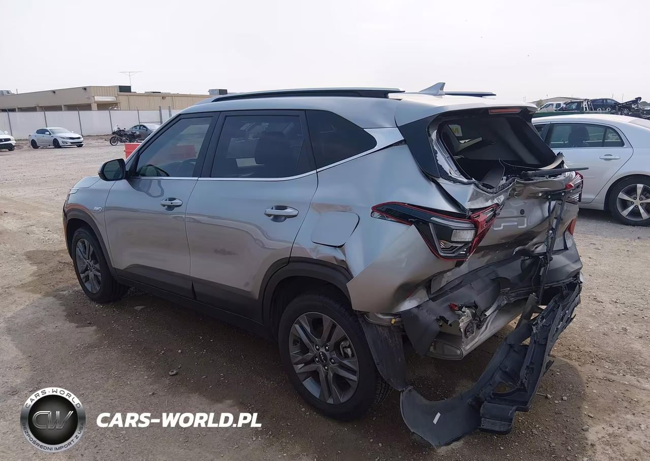2023 Kia Seltos S VIN:KNDEUCAA4P7405329 - 3
