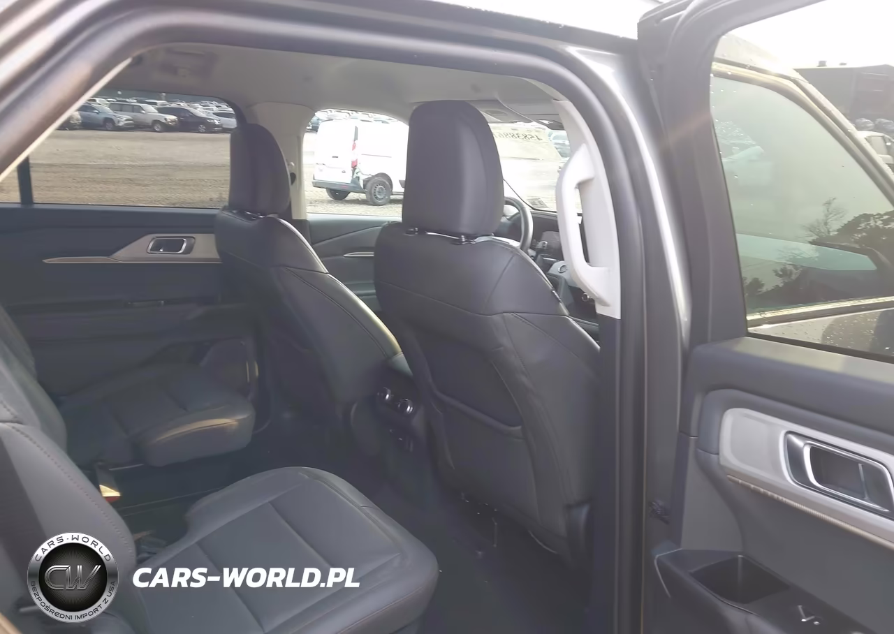 2025 Ford Explorer Active VIN:1FMUK8DH5SGB47172 - 8