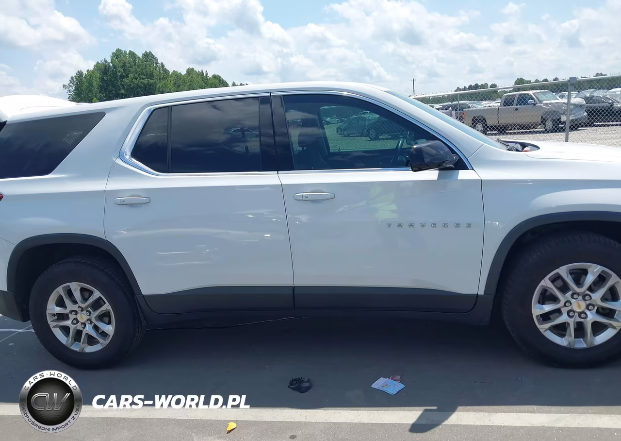 2020 Chevrolet Traverse Fwd Ls VIN:1GNERFKW1LJ119214 - 13