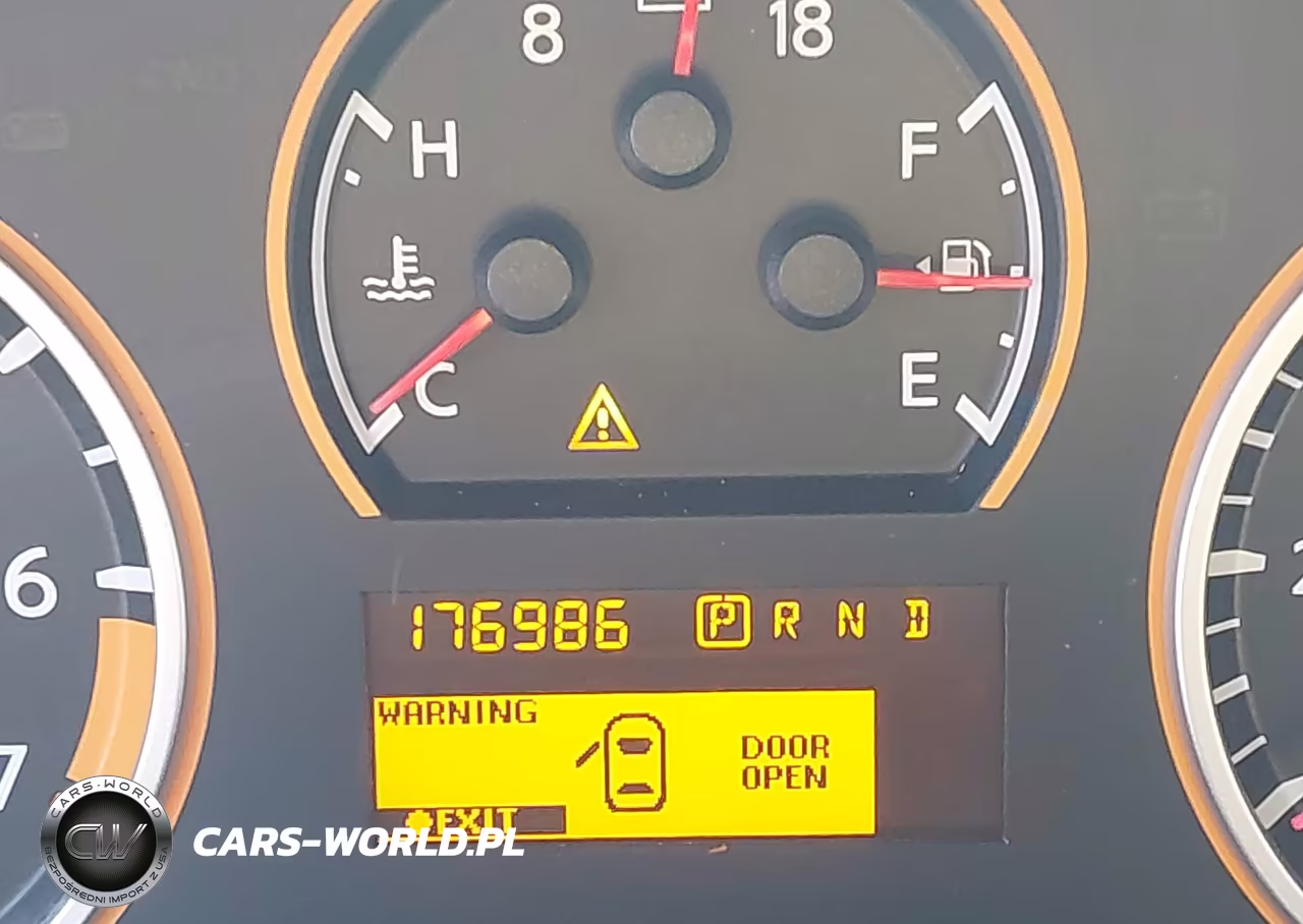 2015 Nissan Armada Sv VIN:5N1BA0ND4FN618317 - 15