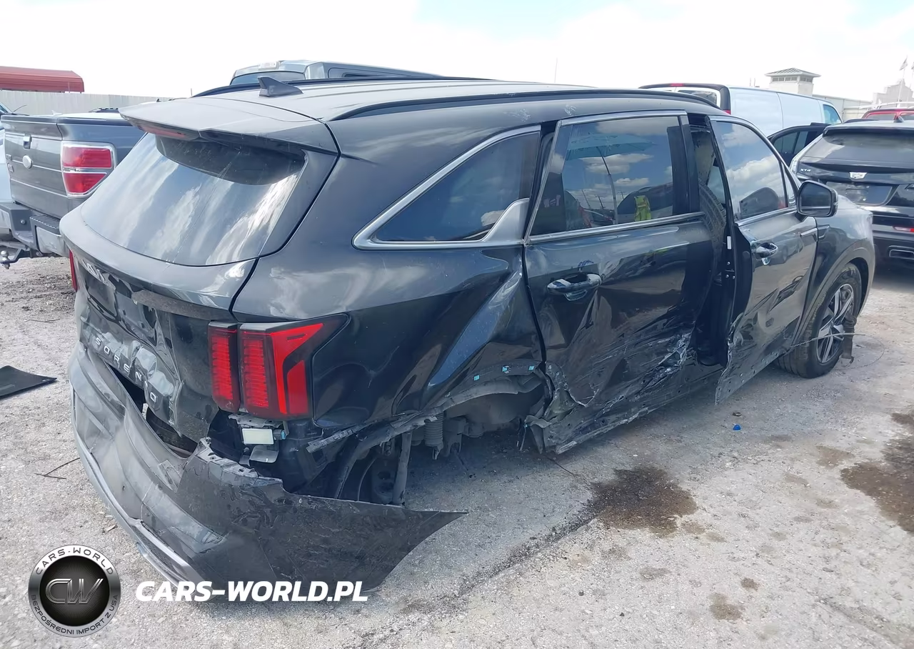 2022 Kia Sorento S VIN:5XYRL4LC6NG161711 - 4