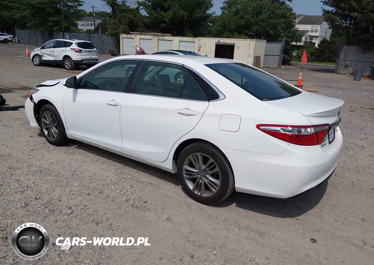 2017 Toyota Camry Se VIN:4T1BF1FK2HU779438 - 3