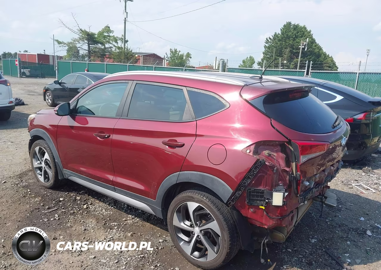 2017 Hyundai Tucson Sport VIN:KM8J3CA23HU368654 - 3