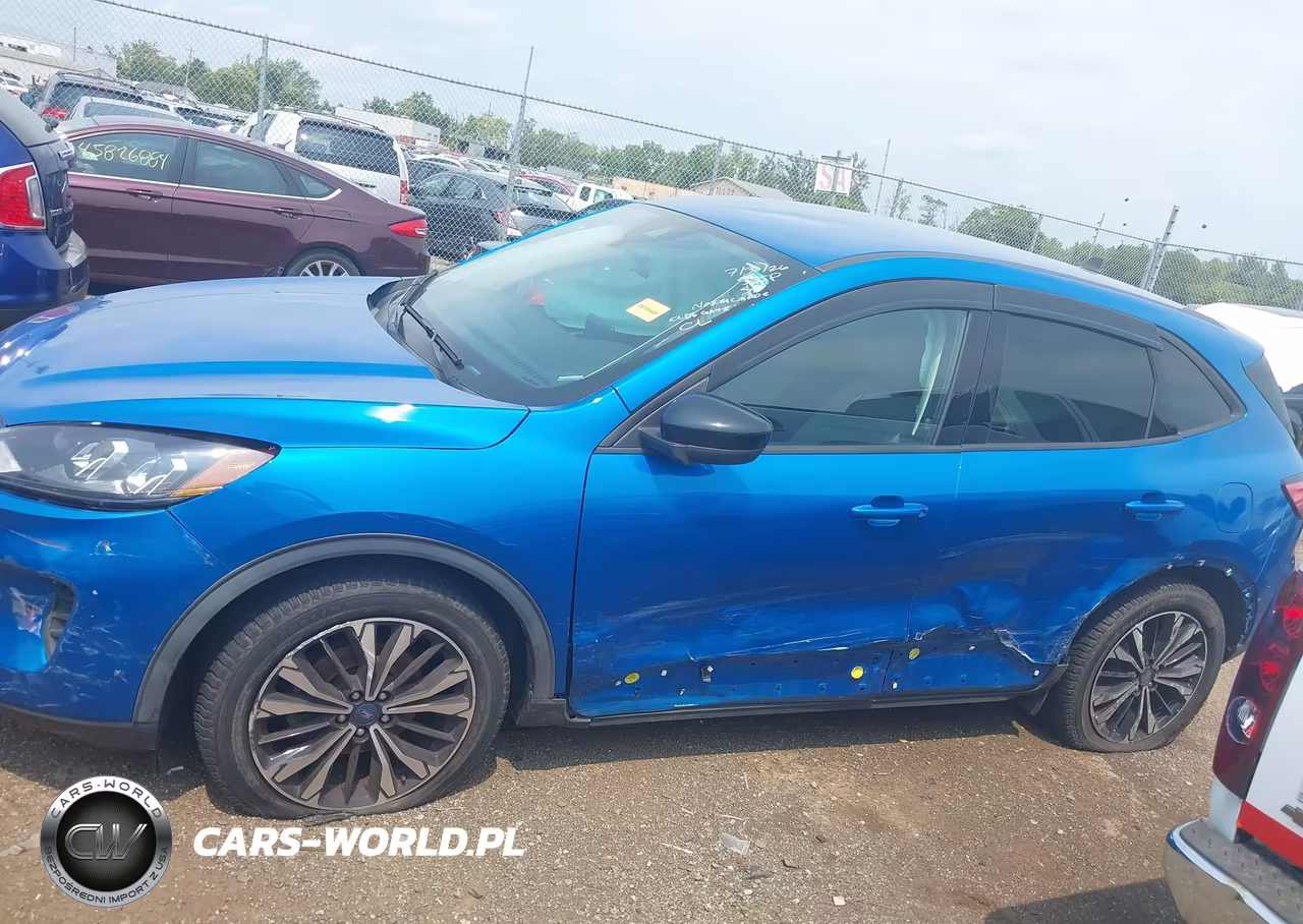 2021 Ford Escape Se VIN:1FMCU0G67MUA45815 - 14