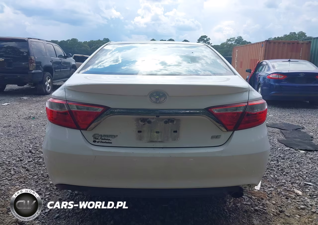 2017 Toyota Camry Se VIN:4T1BF1FK6HU282103 - 16