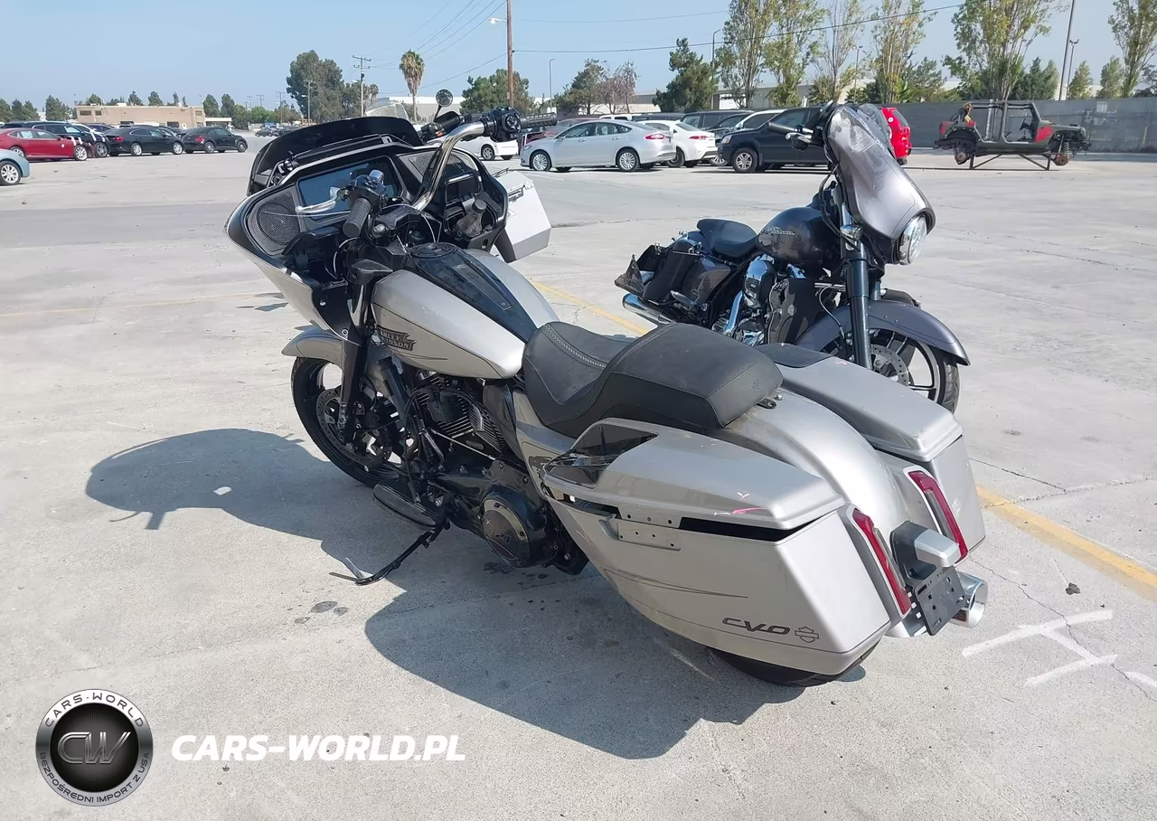 2023 Harley-Davidson Fltrxse VIN:1HD1TC624PB955015 - 3