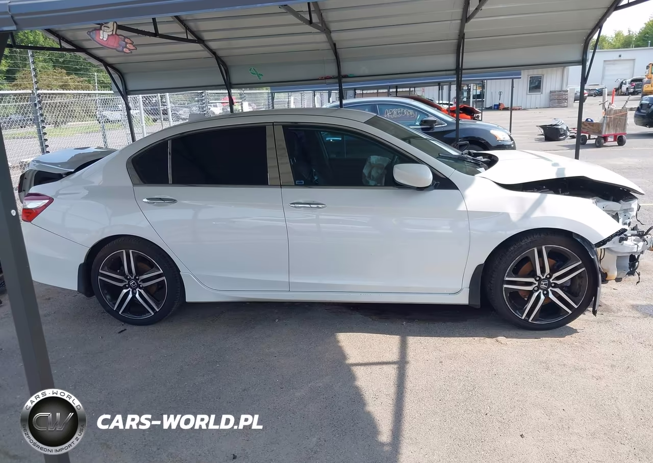 2016 Honda Accord Sport VIN:1HGCR2F50GA104897 - 14