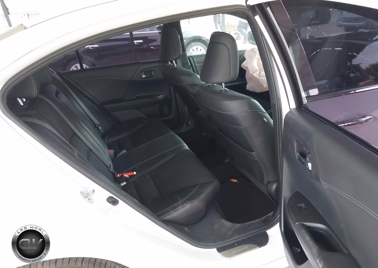 2016 Honda Accord Sport VIN:1HGCR2F50GA104897 - 8