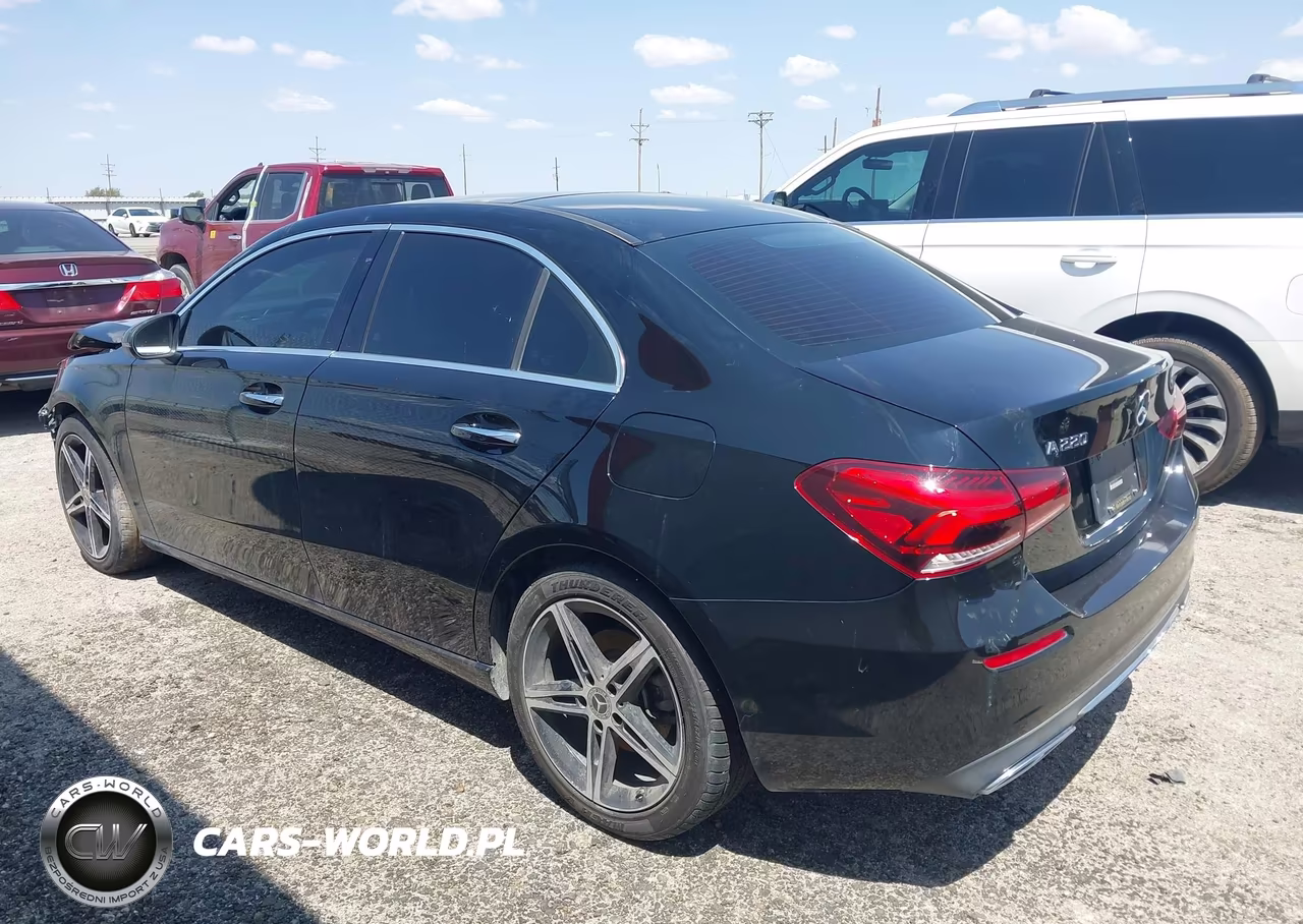 2021 Mercedes-Benz A 220 VIN:W1K3G4EB0MJ313839 - 3