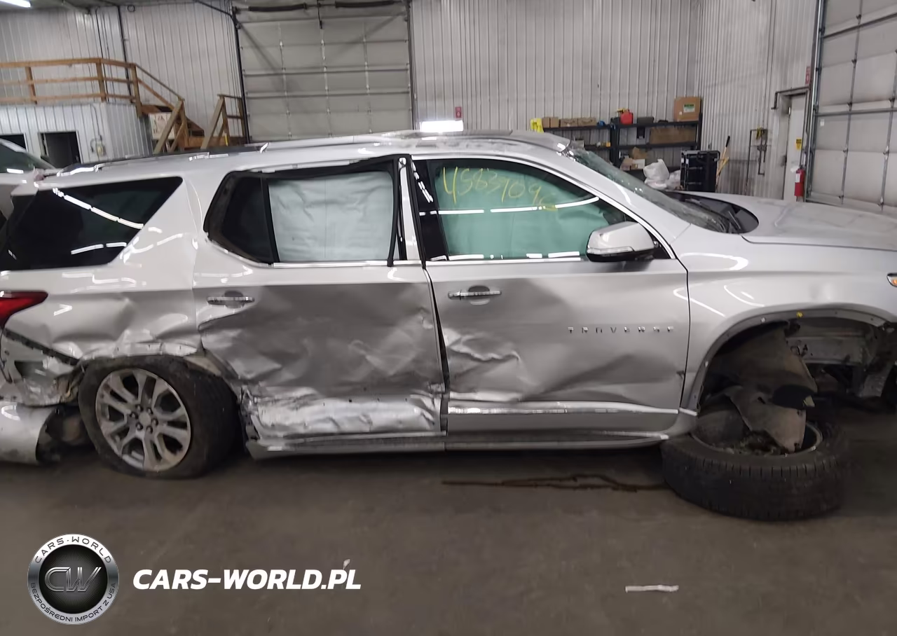 2018 Chevrolet Traverse Premier VIN:1GNEVJKW2JJ248767 - 12