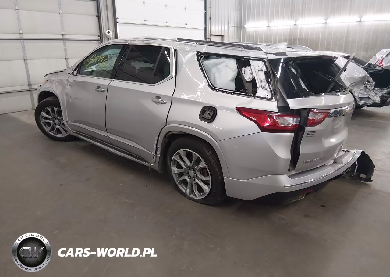 2018 Chevrolet Traverse Premier VIN:1GNEVJKW2JJ248767 - 3