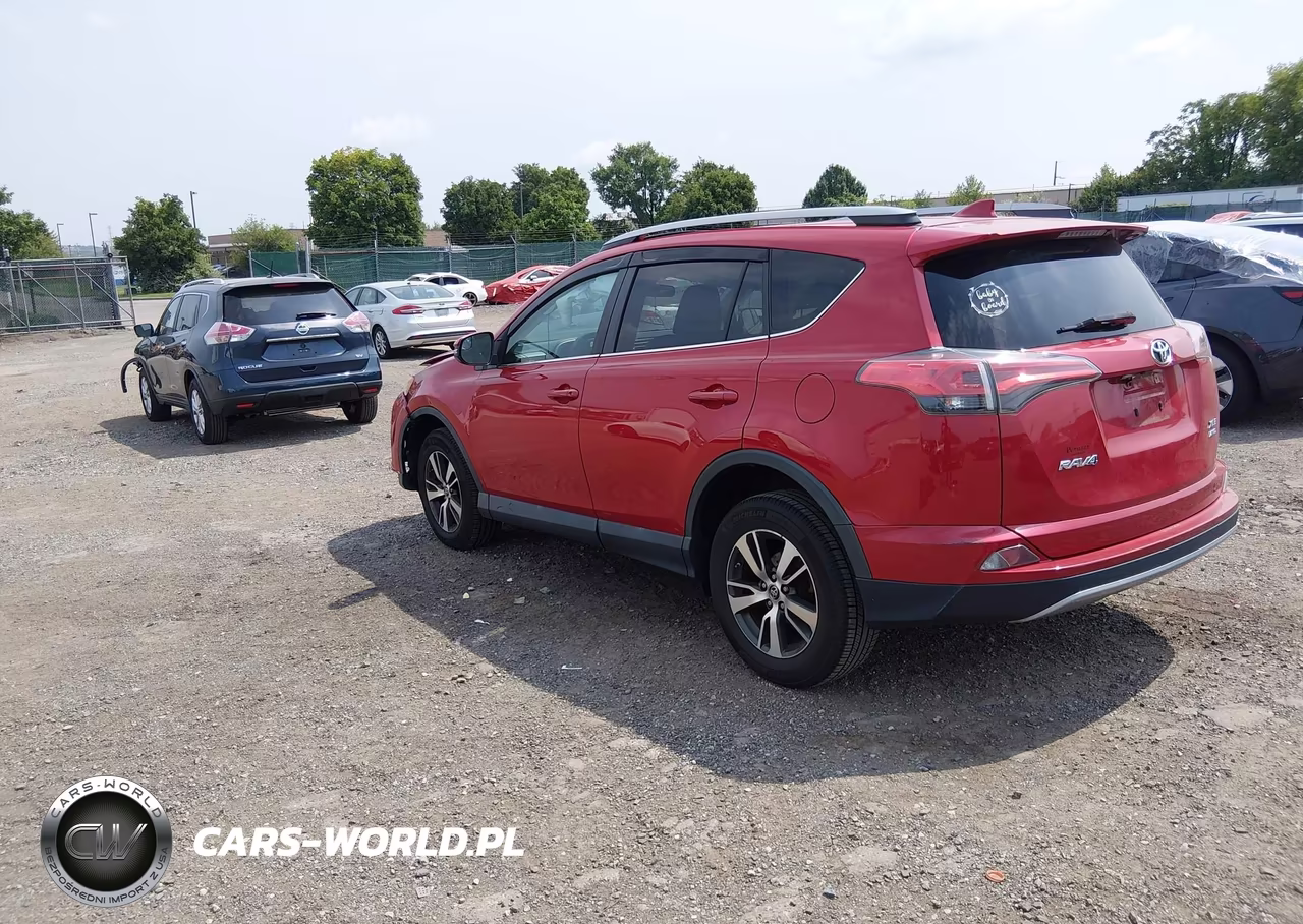 2017 Toyota Rav4 Xle VIN:2T3RFREV2HW563203 - 3