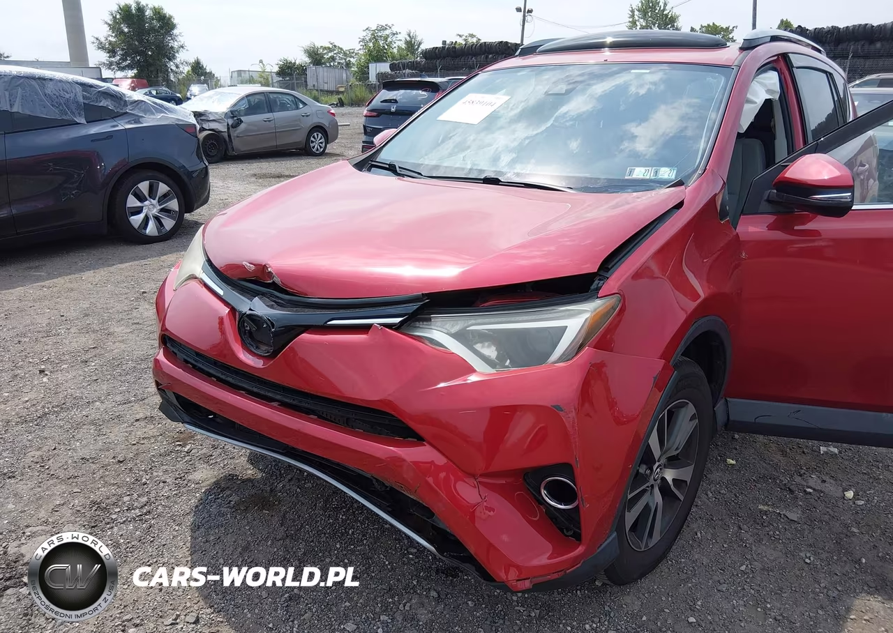 2017 Toyota Rav4 Xle VIN:2T3RFREV2HW563203 - 6