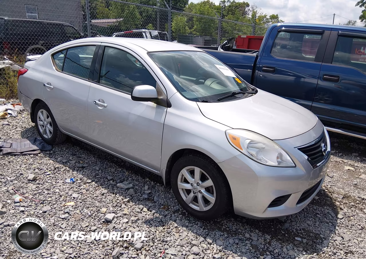 2014 Nissan Versa 1.6 Sv