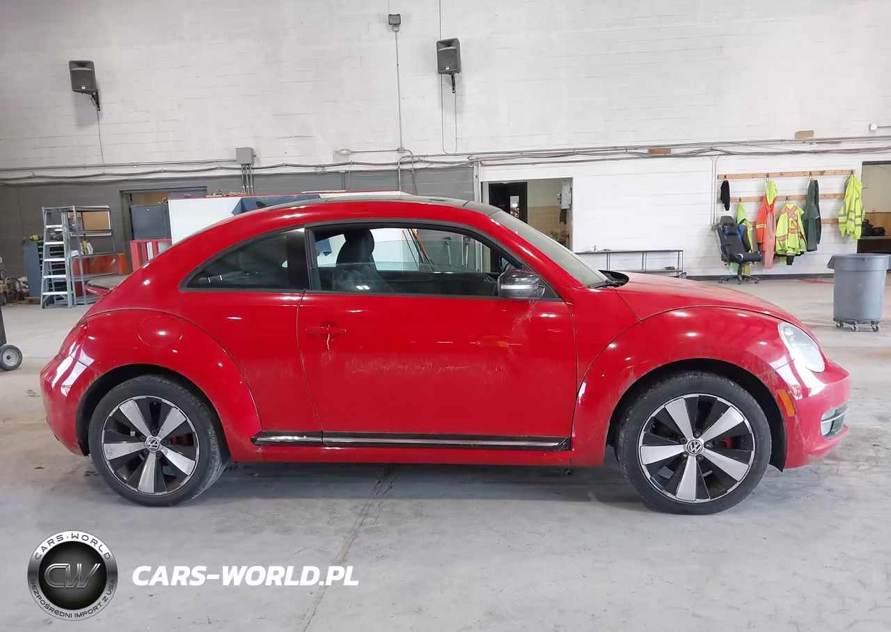2013 Volkswagen Beetle 2.0T Turbo VIN:3VWVA7AT6DM609520 - 13